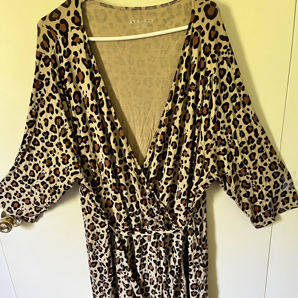 Ava Viv 4X cheetah print v neck dress